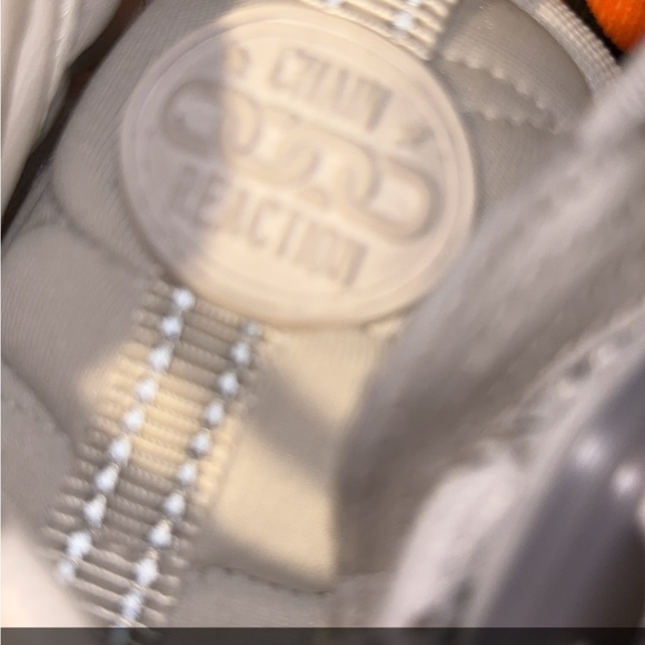 White Versace Chain Reaction - Picture 7 of 10